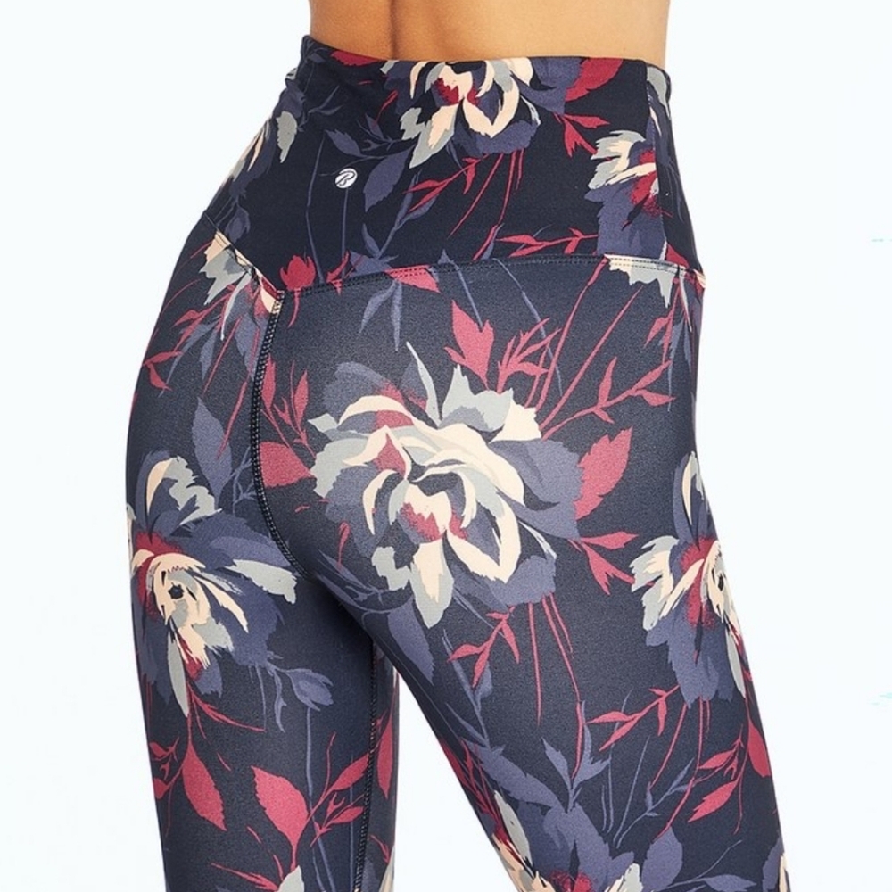 NWT Bally's Floral HighRise Tummy Control Legging